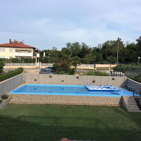 Pension Nina Умаг Экстерьер фото