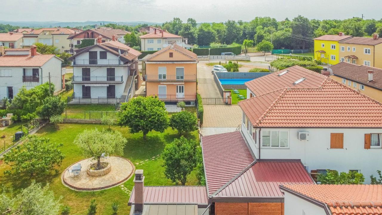 Pension Nina Умаг Экстерьер фото
