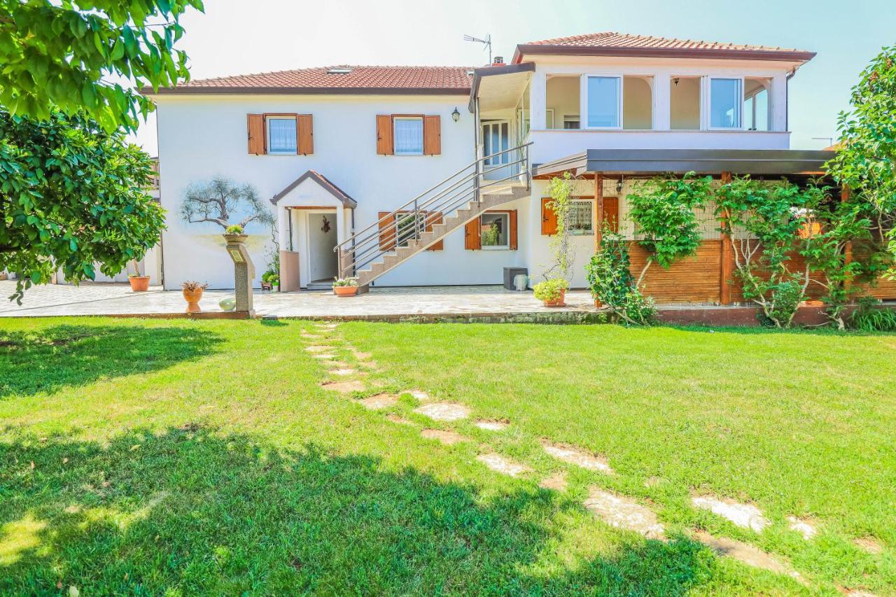 Pension Nina Умаг Экстерьер фото
